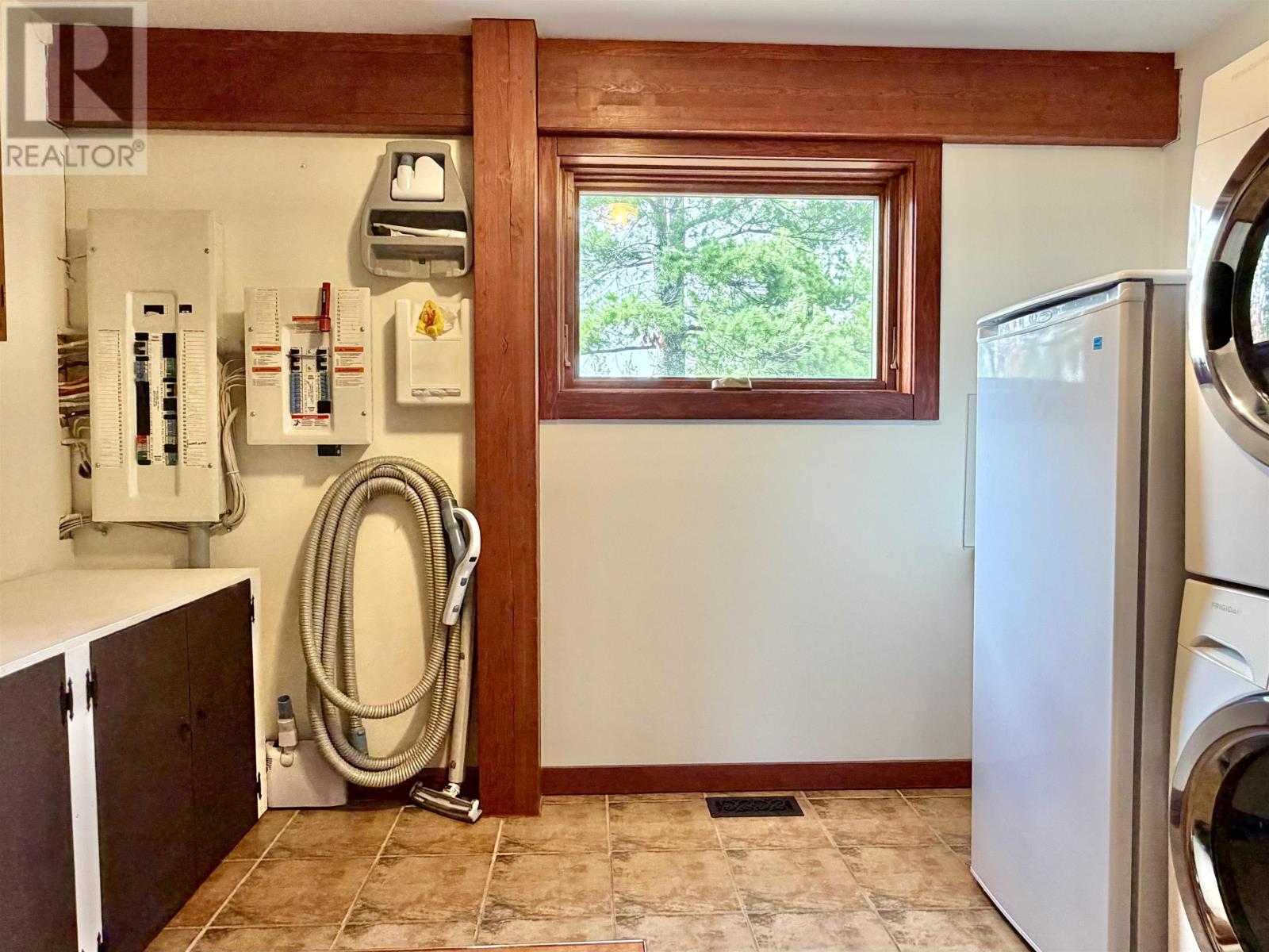 447 Hopkins Bay RD - 28