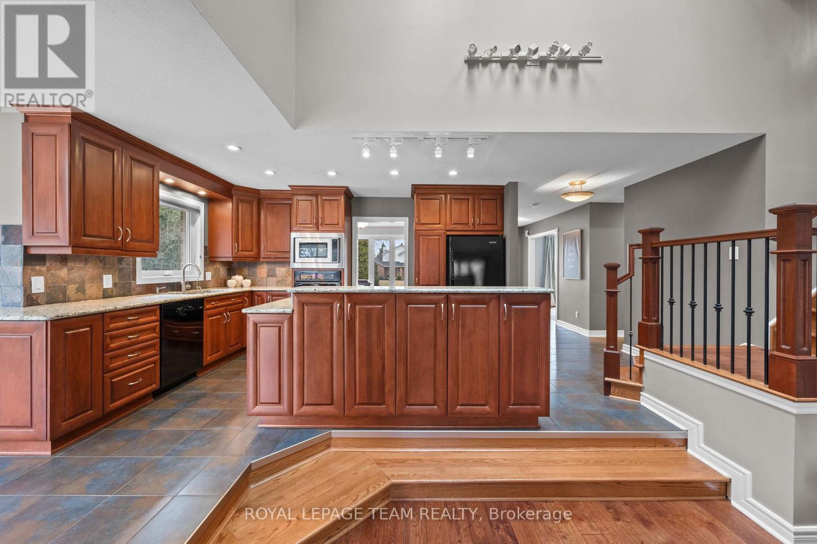 6584 HARVEST GROVE DRIVE - 14