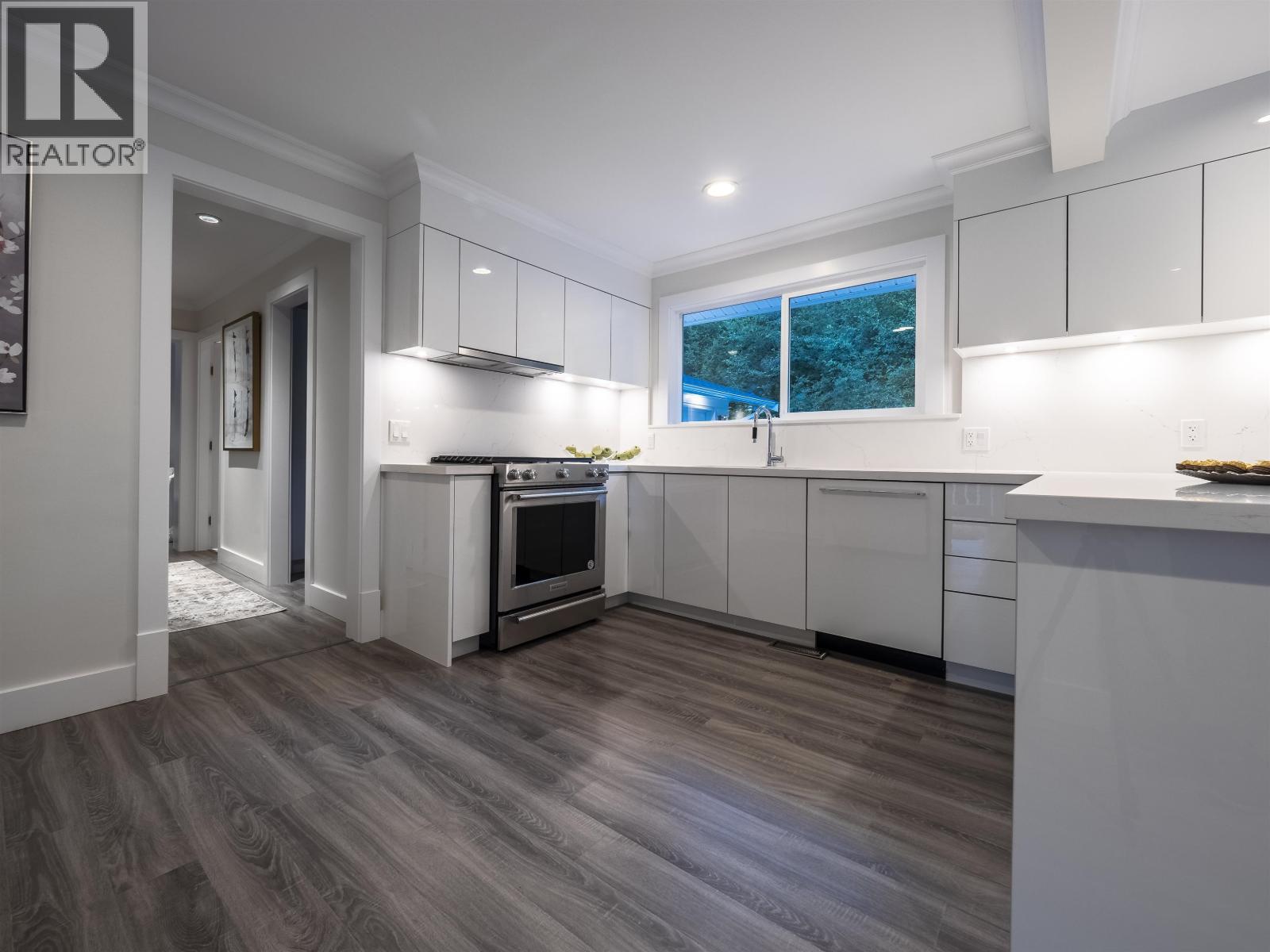638 KING GEORGES WAY, West Vancouver