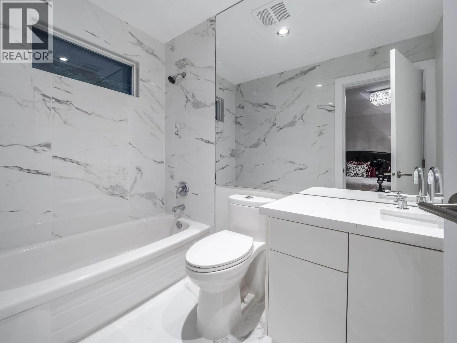 638 KING GEORGES WAY, West Vancouver