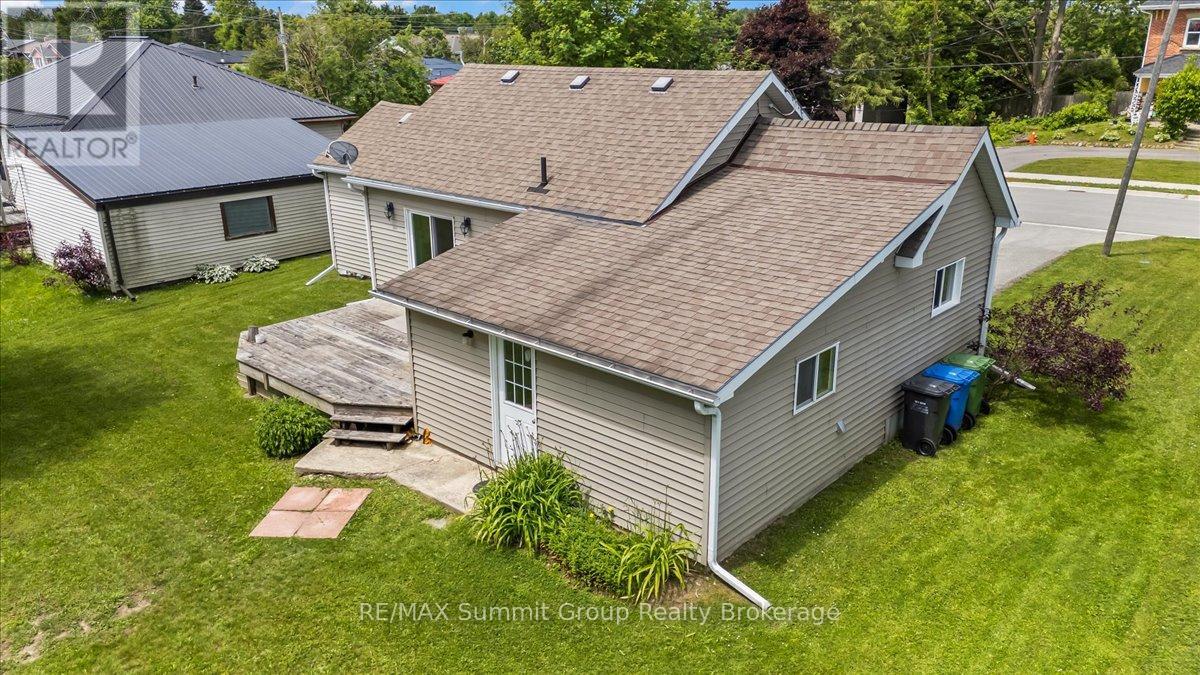 260 VICTORIA STREET W - 18