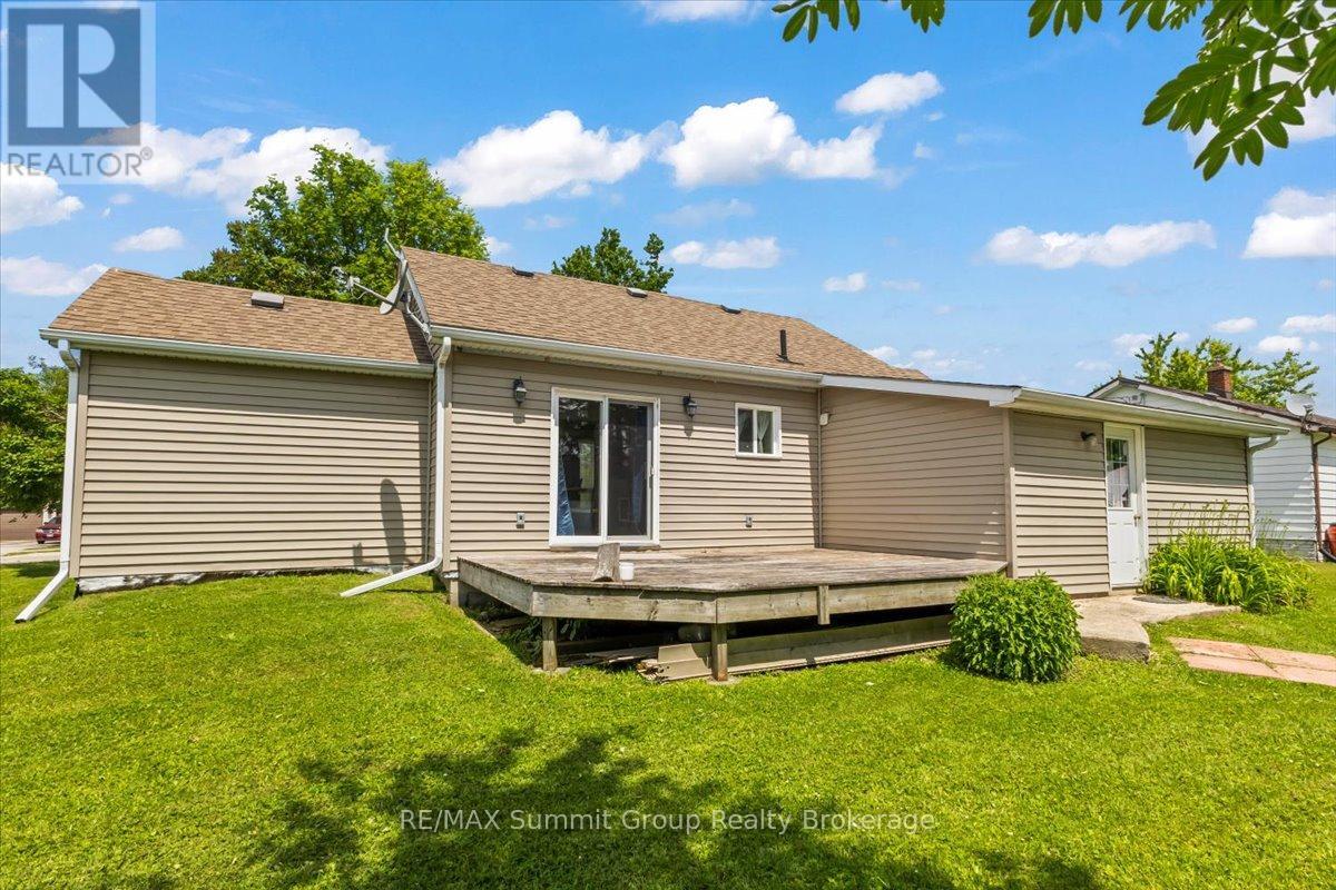 260 VICTORIA STREET W - 19