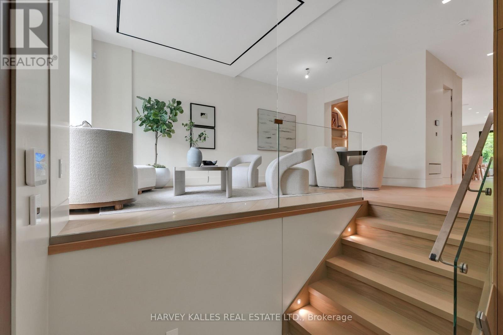 108 HEATH STREET W - 2