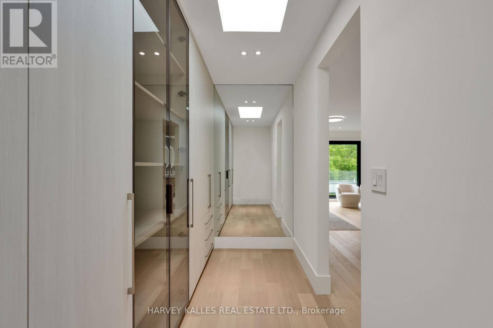 108 HEATH STREET W - 31