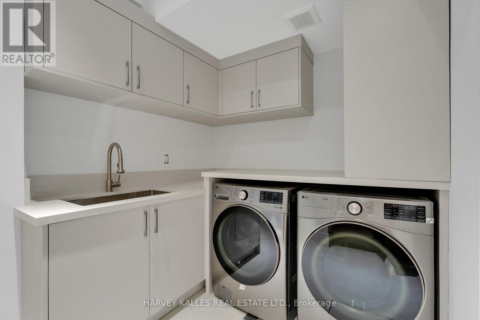 108 HEATH STREET W - 43