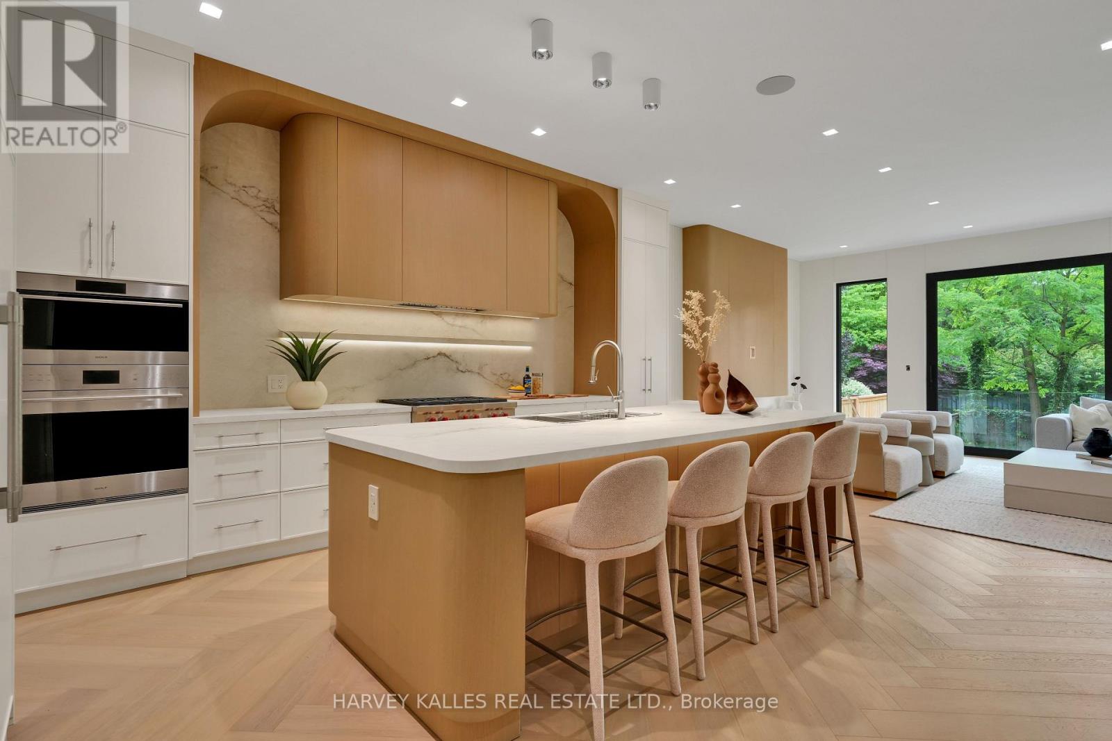 108 HEATH STREET W - 8