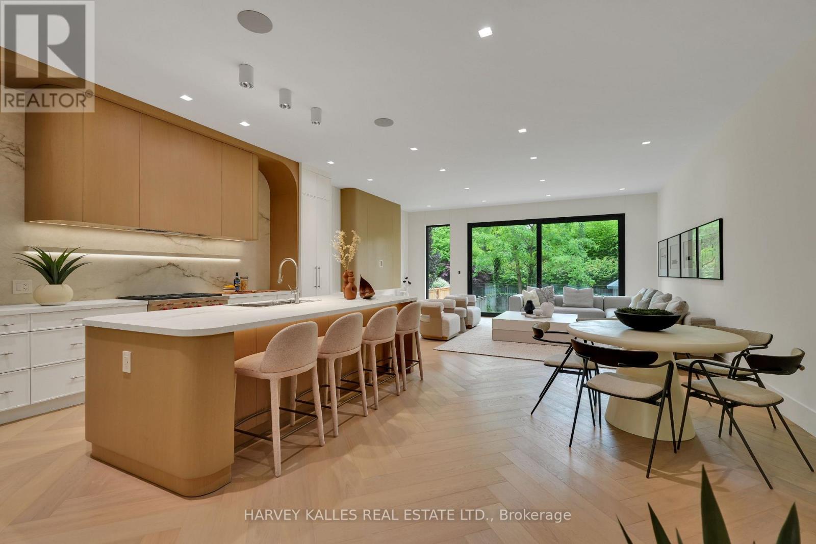 108 HEATH STREET W - 7