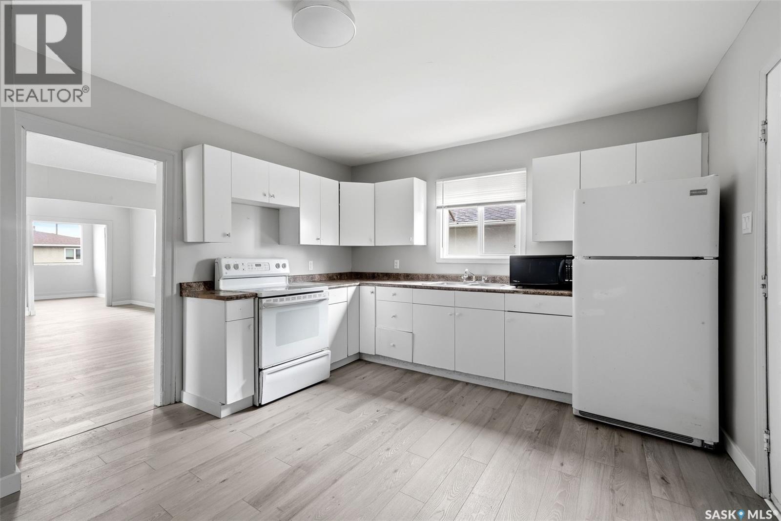 214 Edward STREET - photo 5