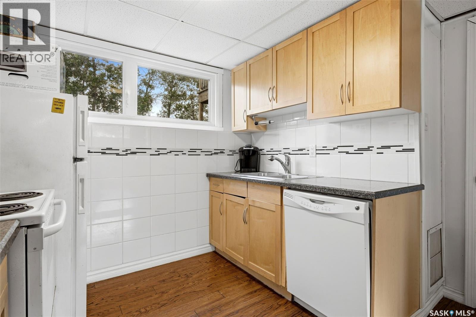 58 Norwood CRESCENT — photo 31