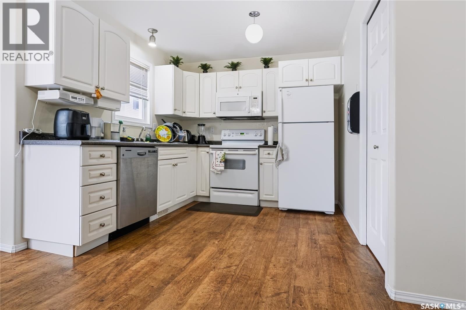#15 135 Pawlychenko LANE - 9
