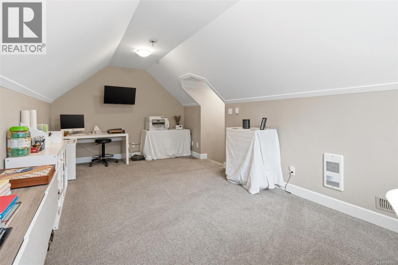 2629 Shawnigan Lake Rd - 38