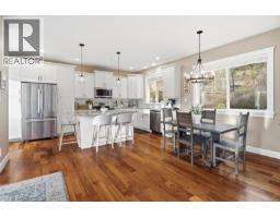 2629 Shawnigan Lake Rd, Shawnigan Lake, BC V0R2W2 Photo 15