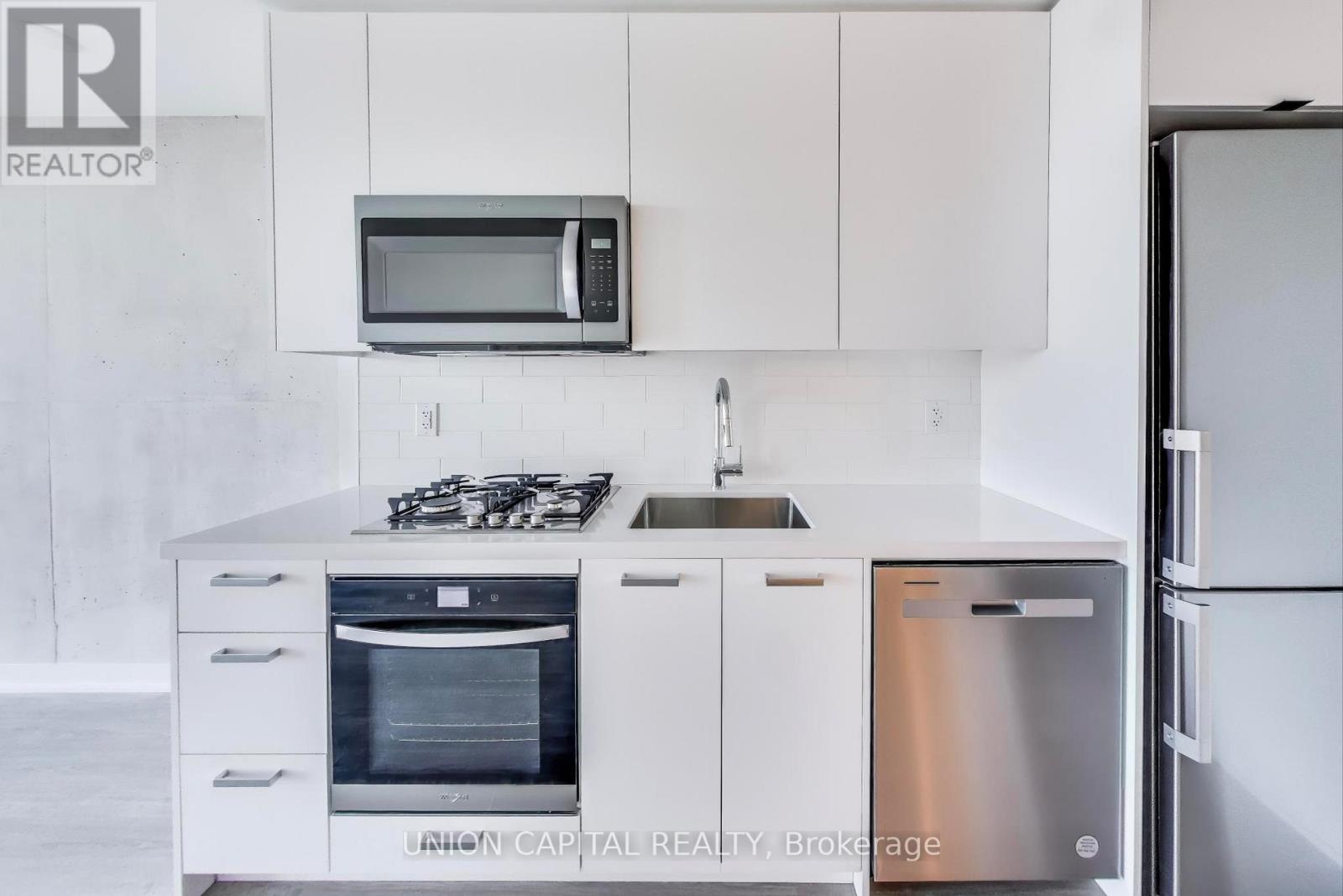 #502 195 MCCAUL STREET - 13