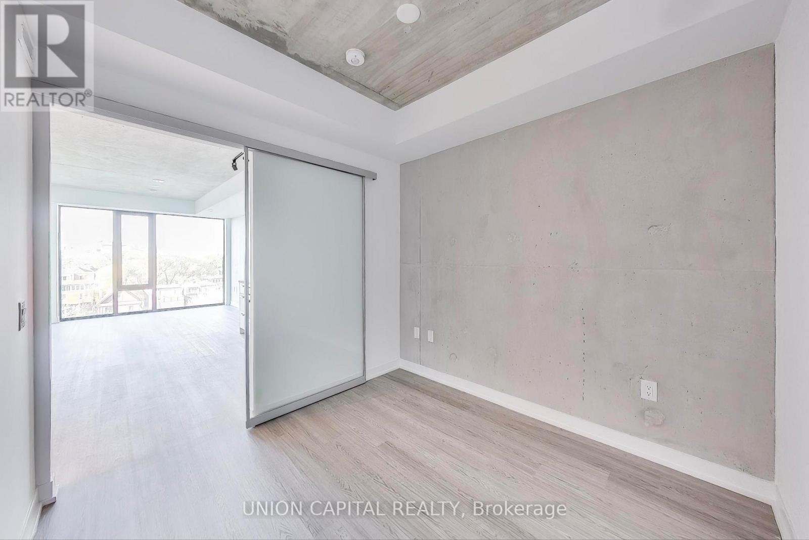#502 195 MCCAUL STREET - 23