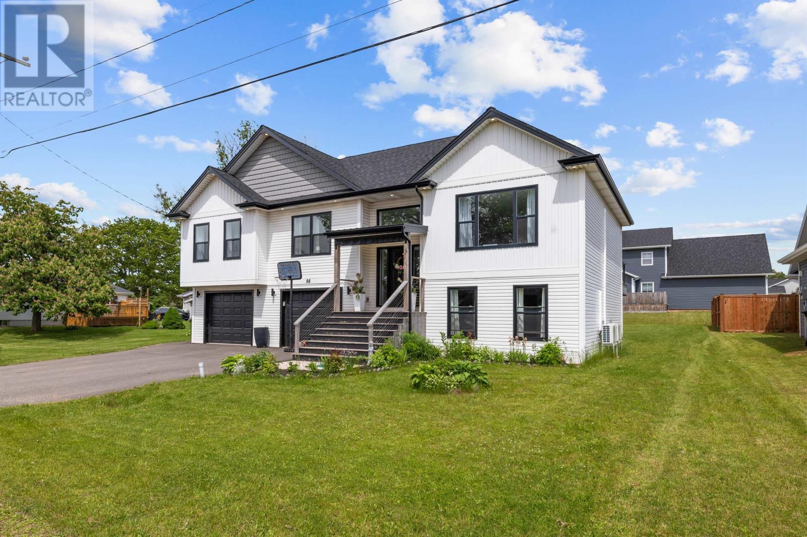 98 Kelly Heights - 44