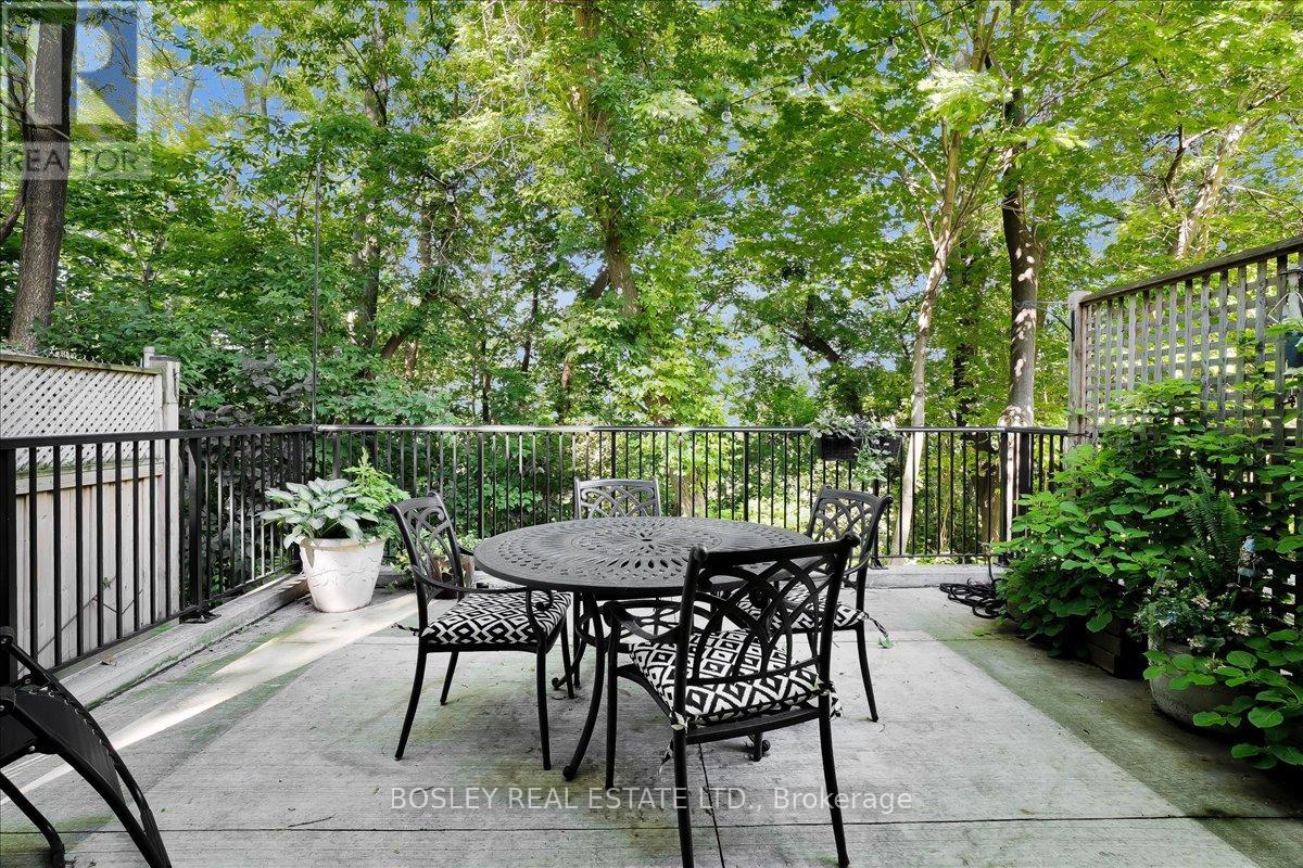 #11 18 DONCREST ROAD - 4