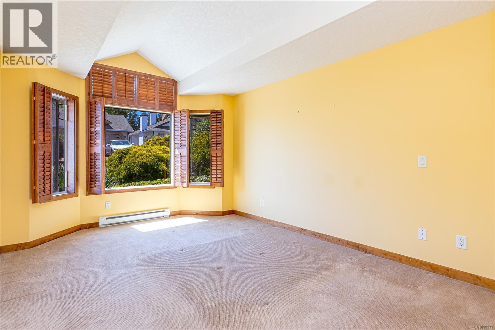  802 Country Club Drive, Cobble Hill