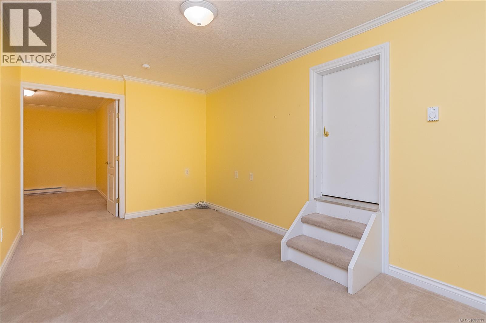  802 Country Club Drive, Cobble Hill