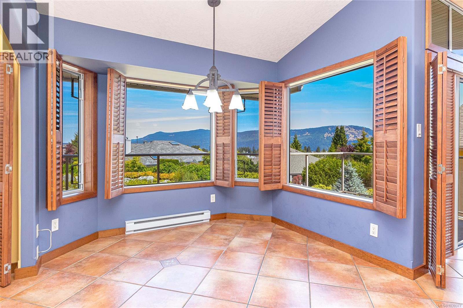  802 Country Club Drive, Cobble Hill