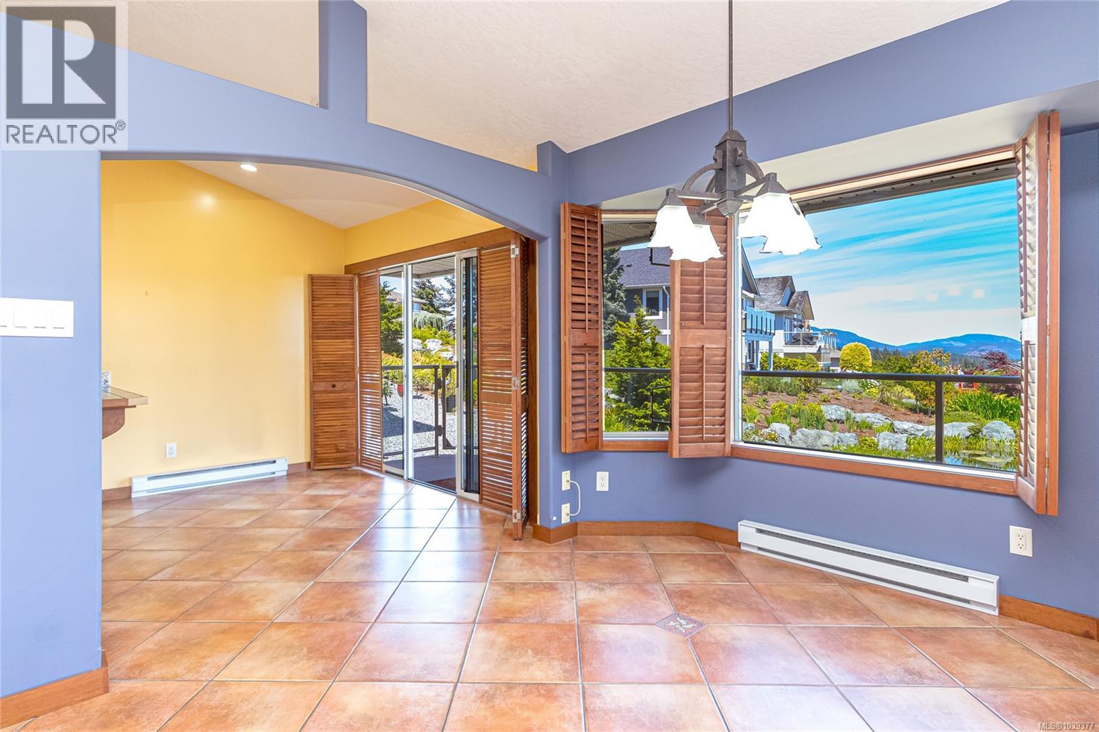  802 Country Club Drive, Cobble Hill