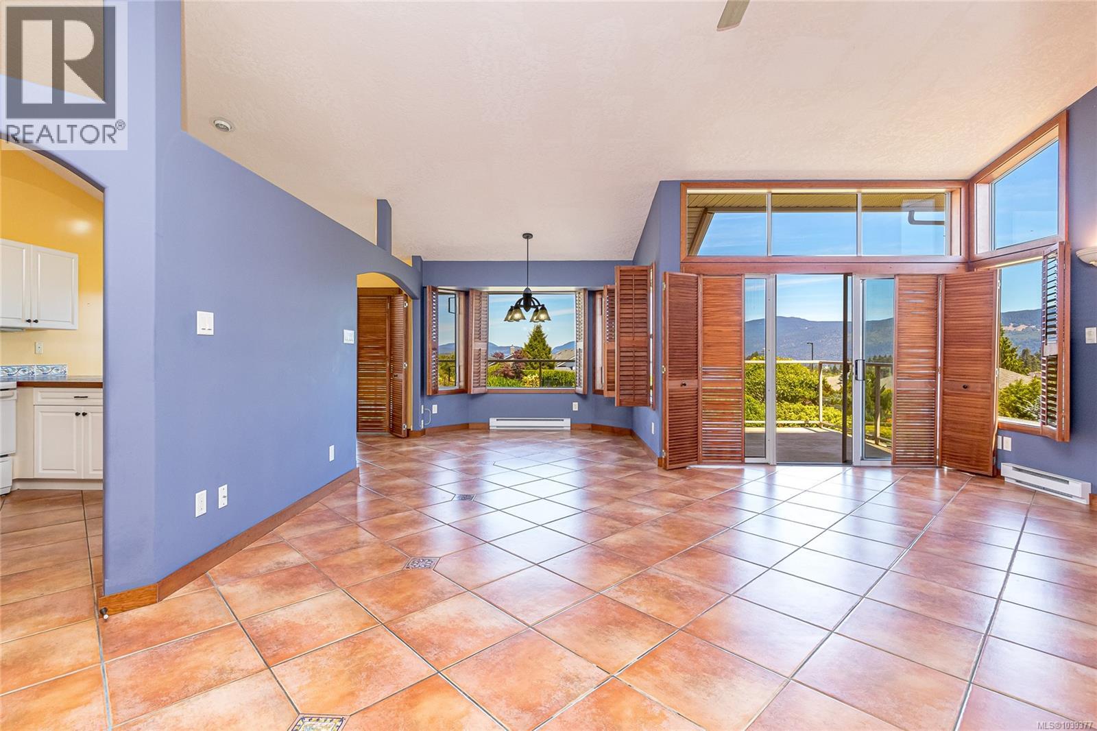  802 Country Club Drive, Cobble Hill