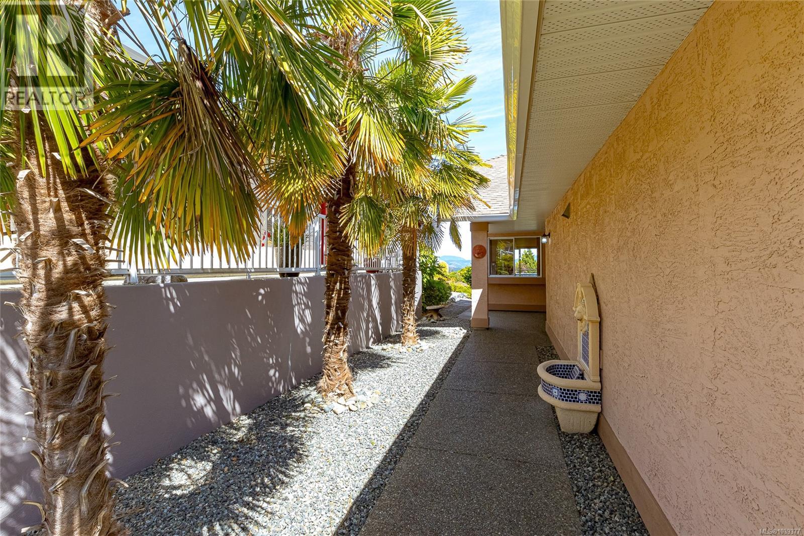  802 Country Club Drive, Cobble Hill