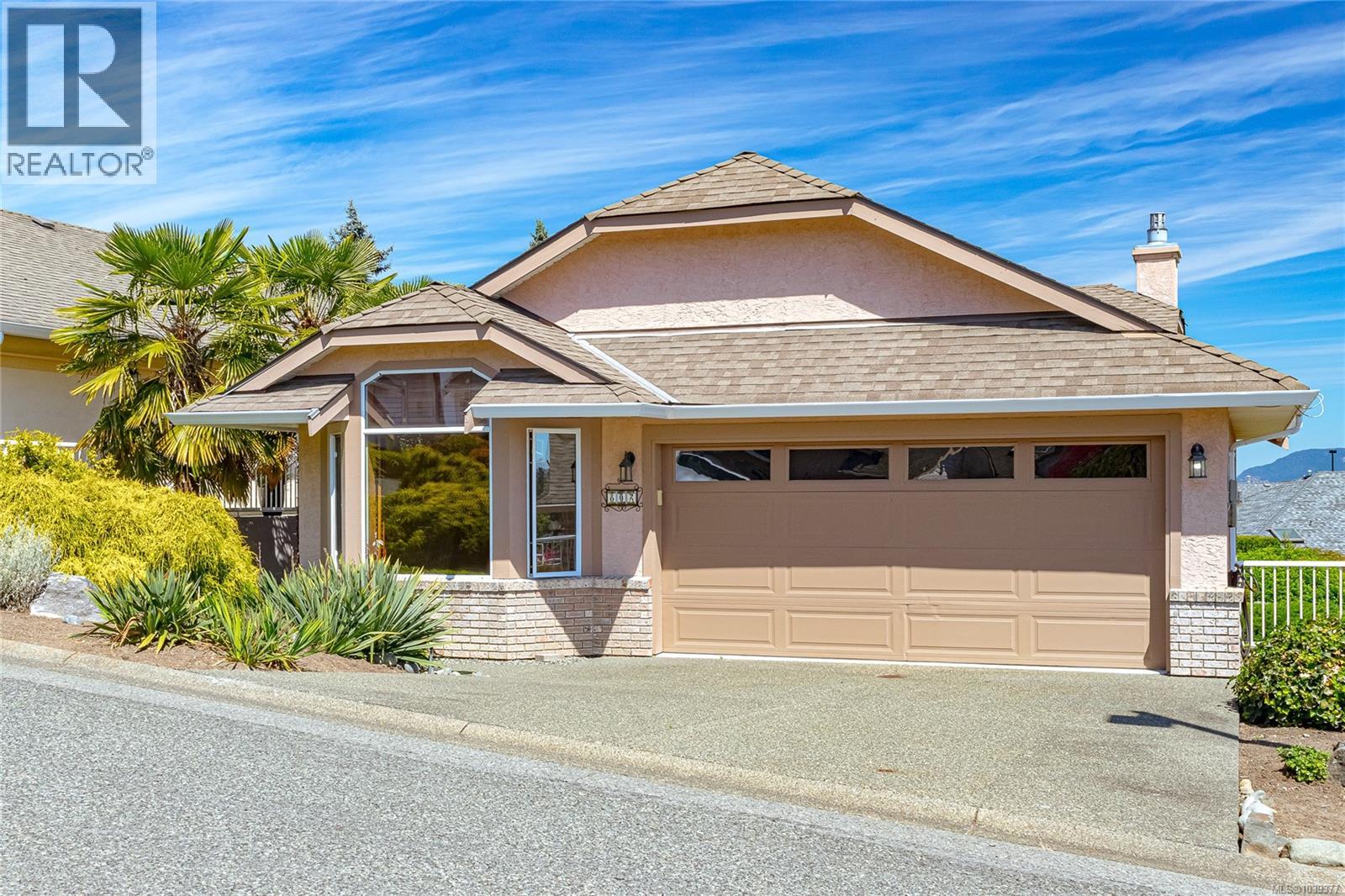  802 Country Club Drive, Cobble Hill