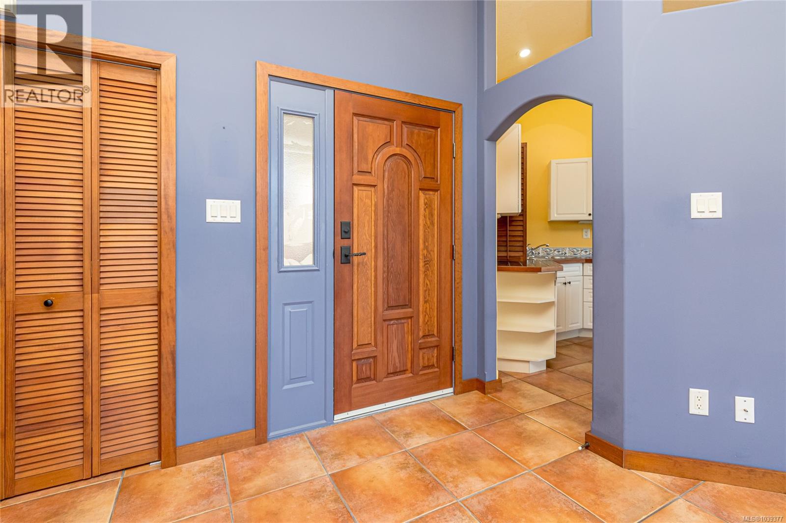  802 Country Club Drive, Cobble Hill