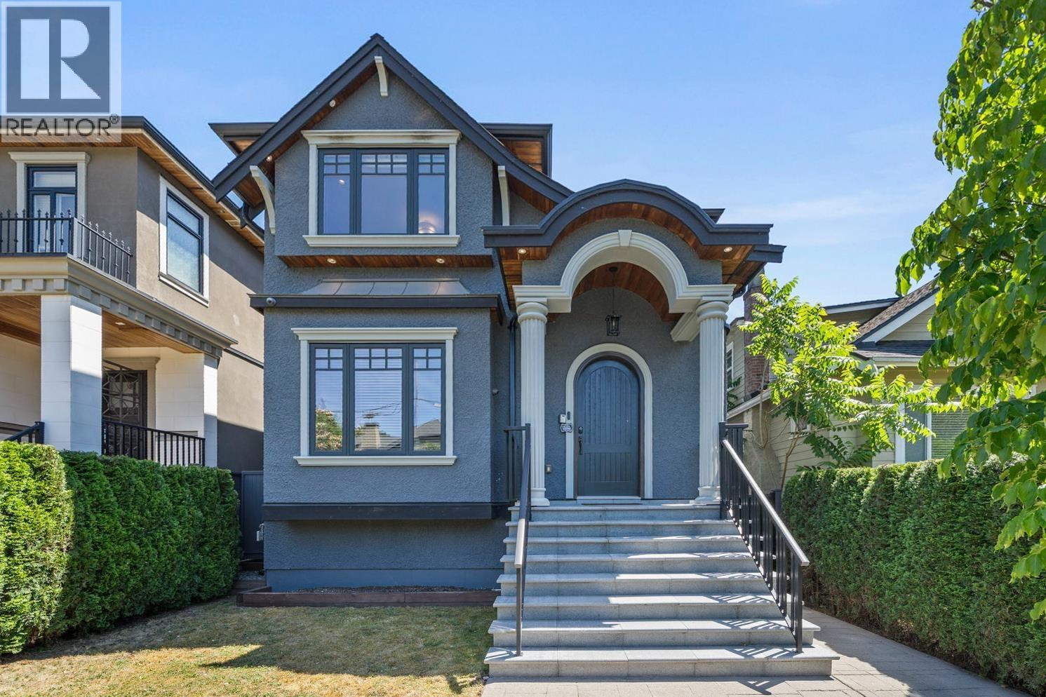 6332 VINE STREET