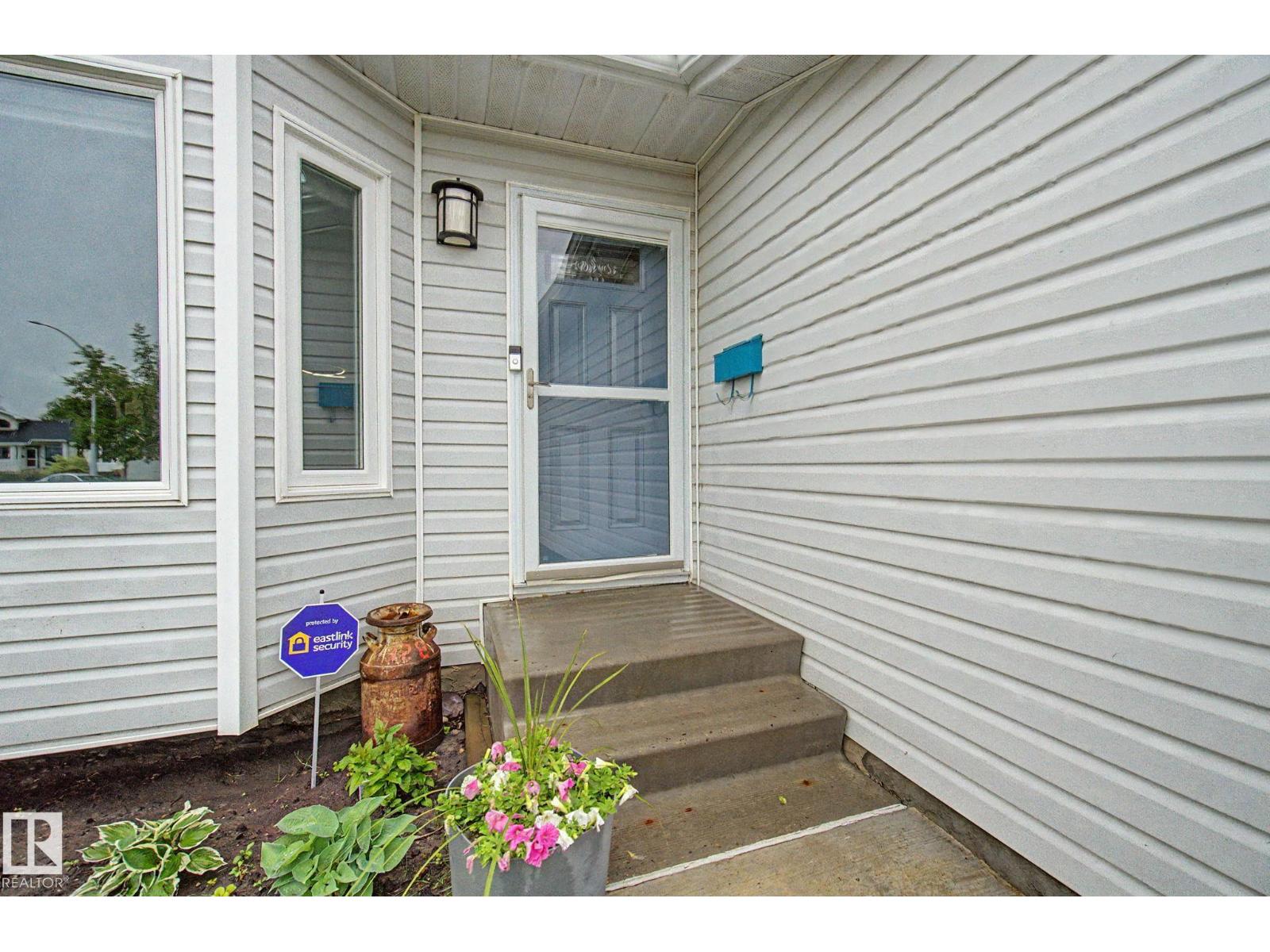 4403 43 ST - photo 3
