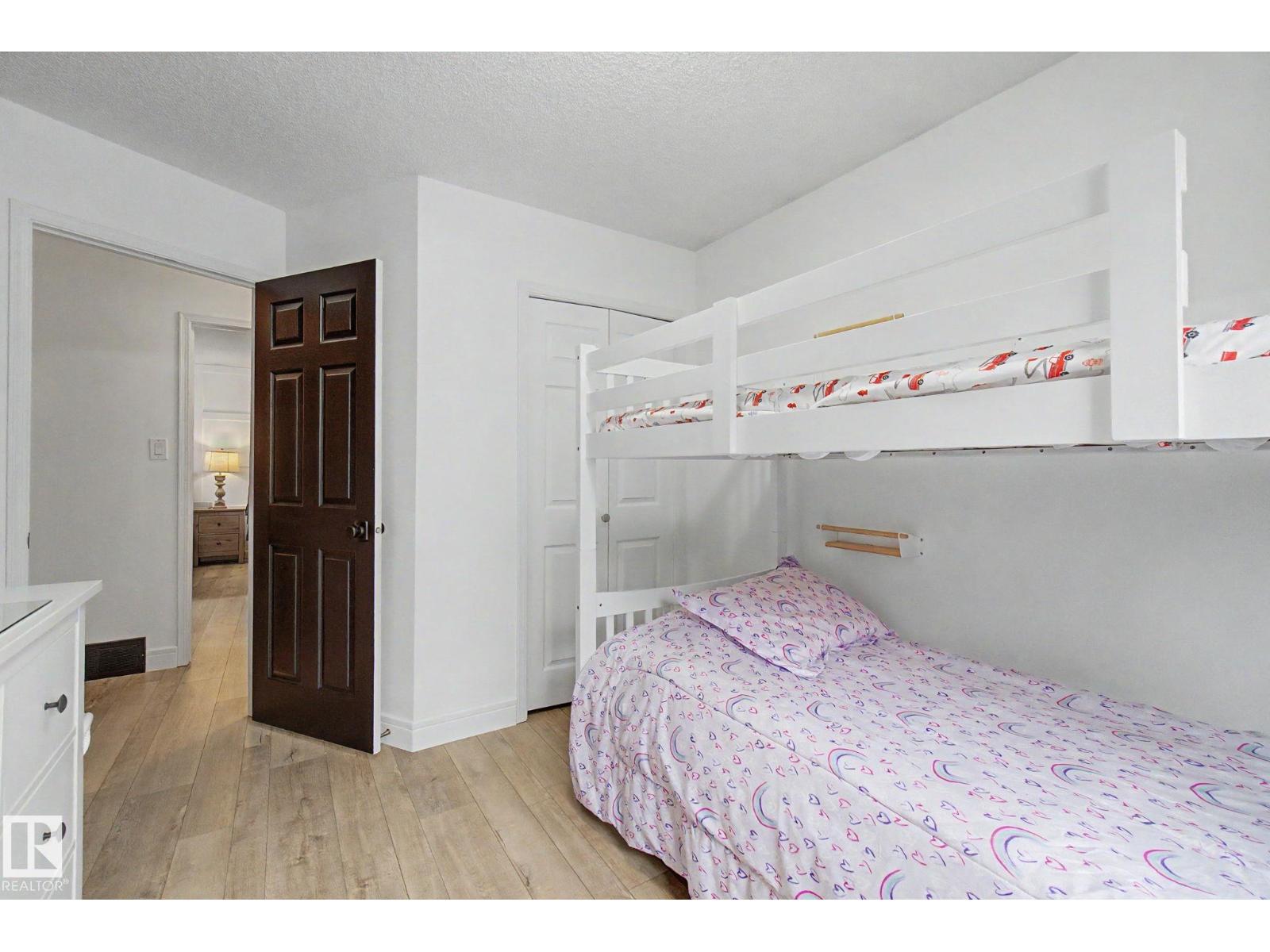 4403 43 ST — photo 39