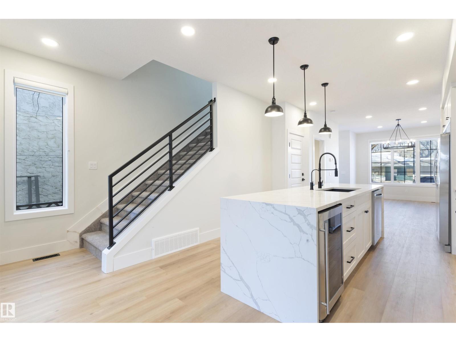 10419 136 ST NW - 20