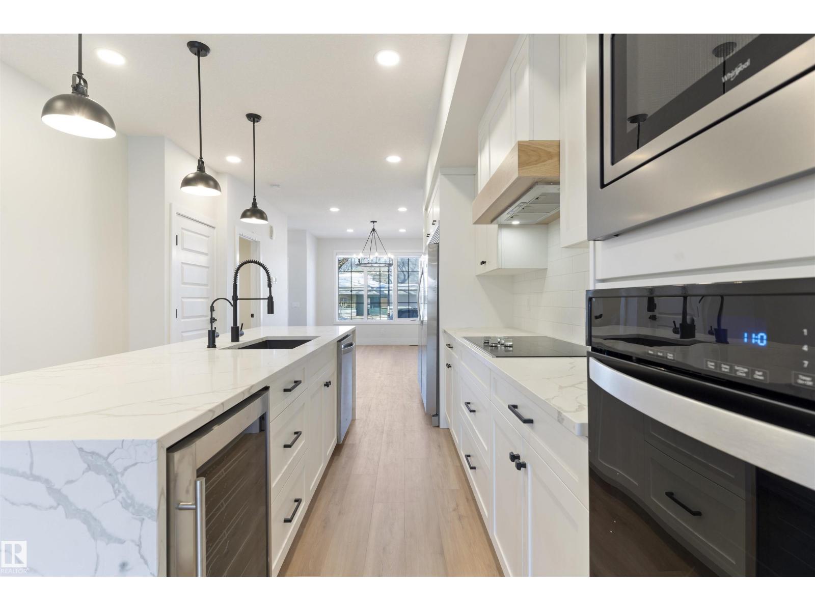 10419 136 ST NW - 21