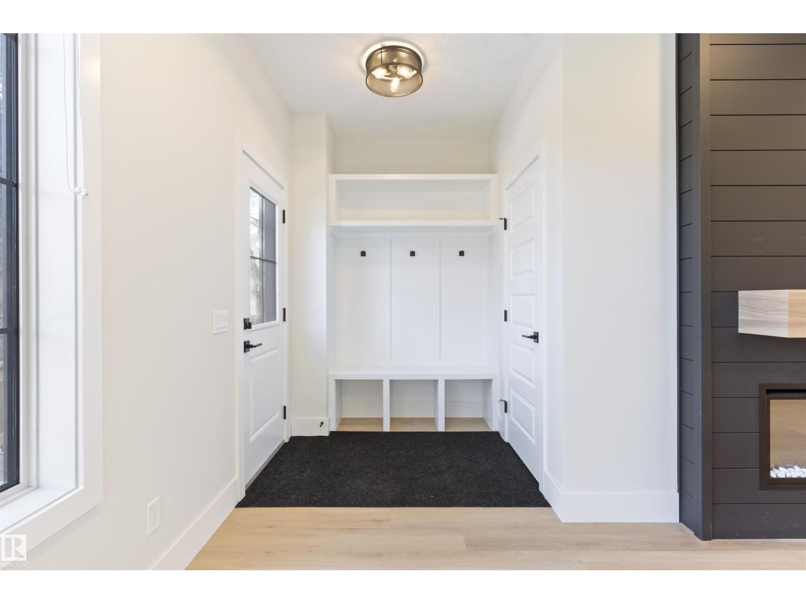 10419 136 ST NW - 28