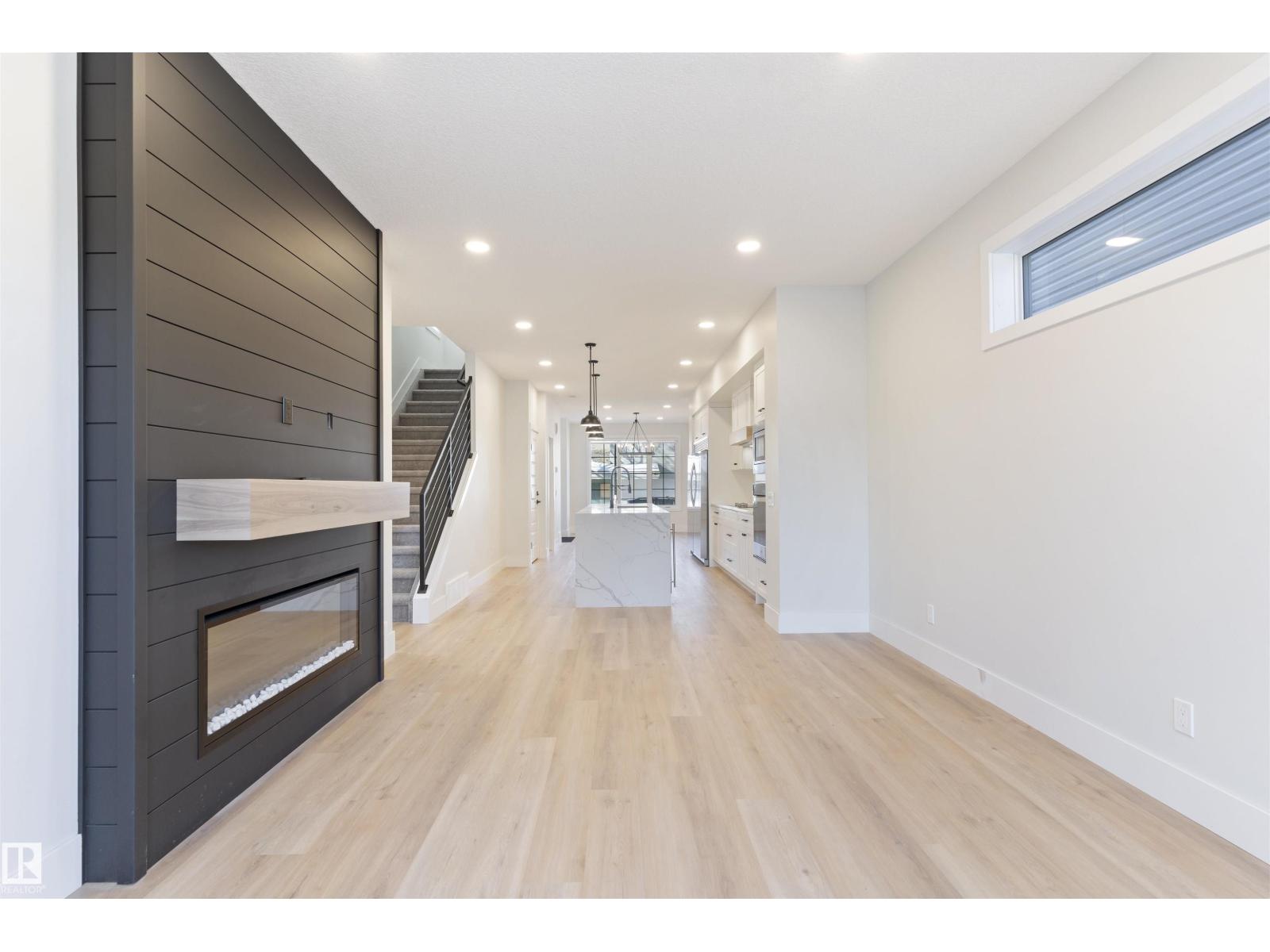10419 136 ST NW - 29