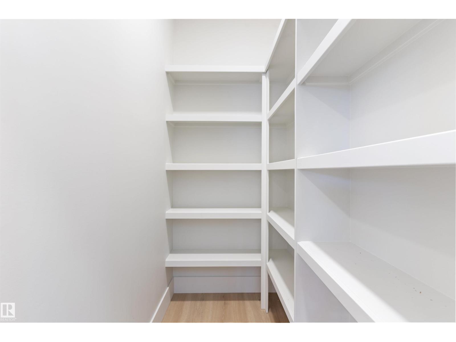 10419 136 ST NW - 31