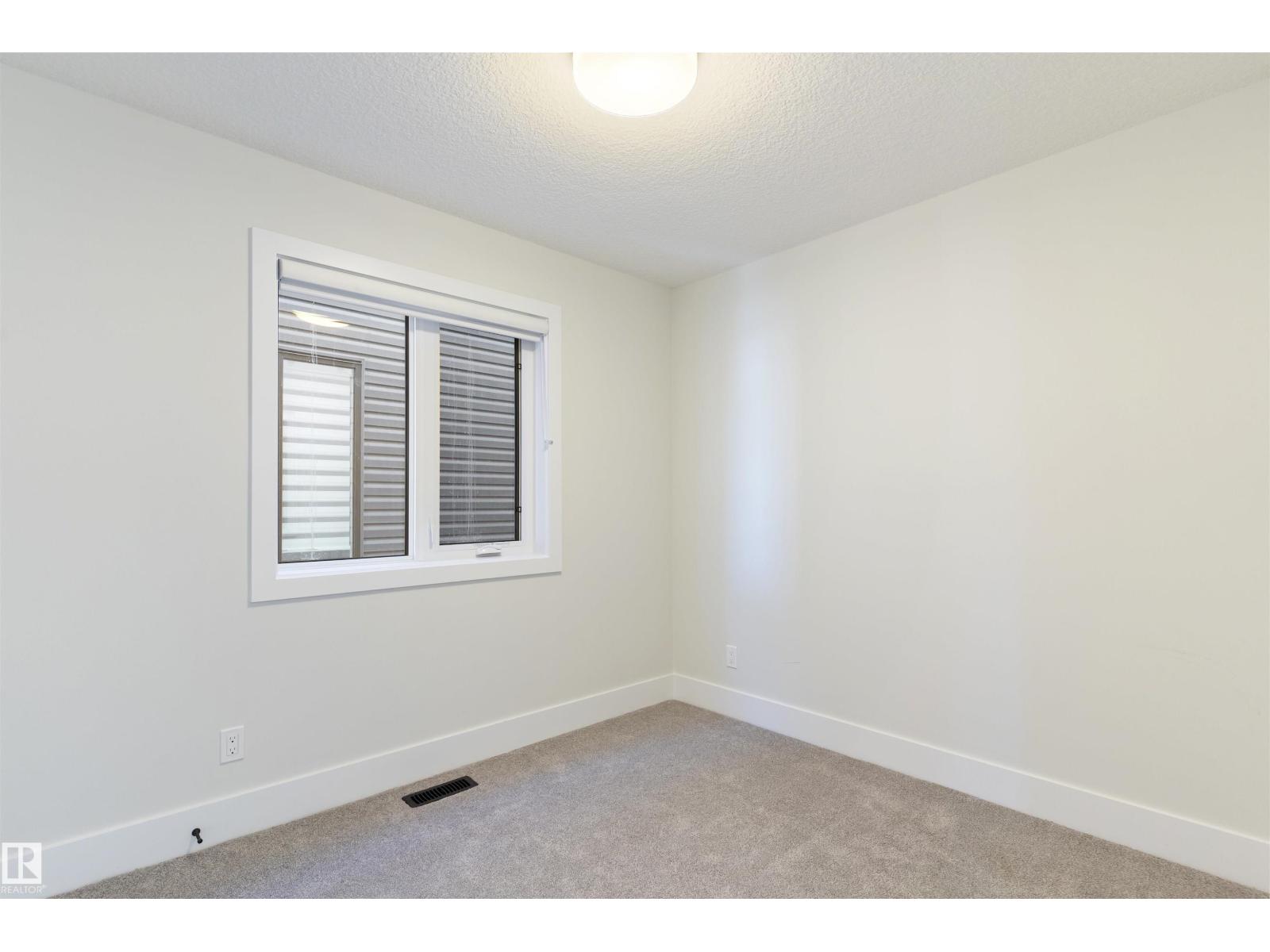 10419 136 ST NW - 43