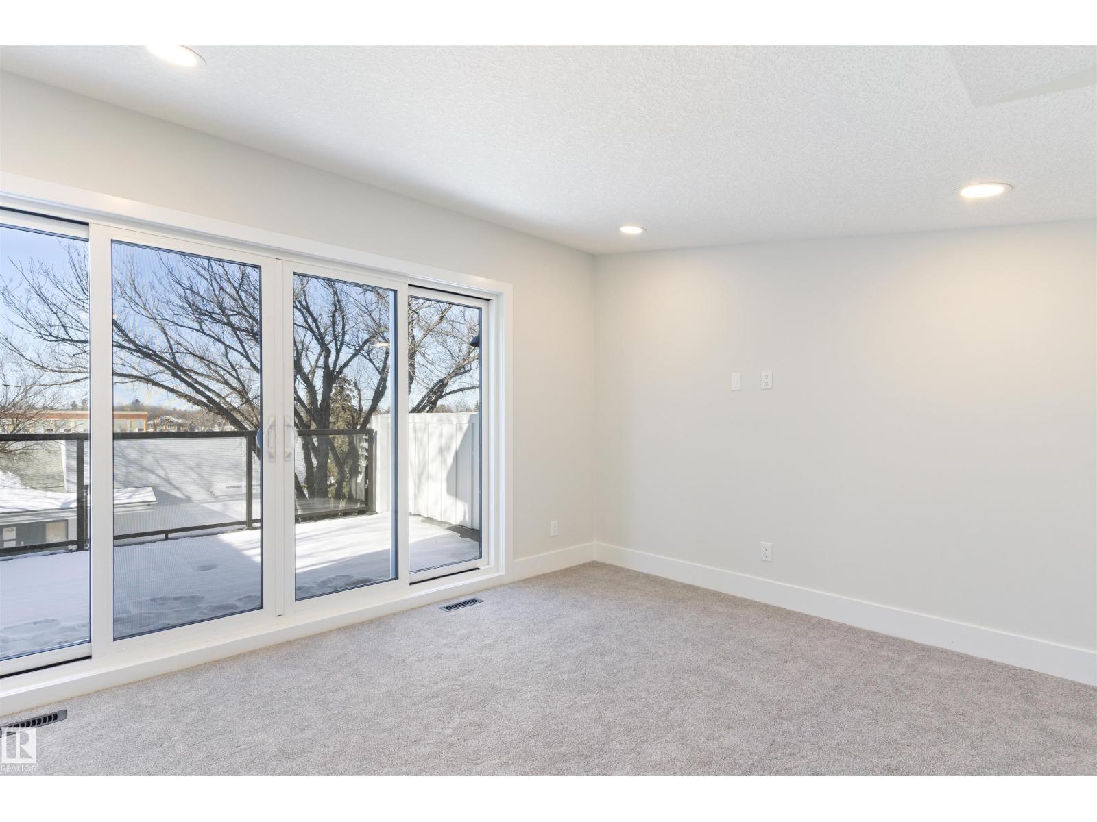 10419 136 ST NW - 47