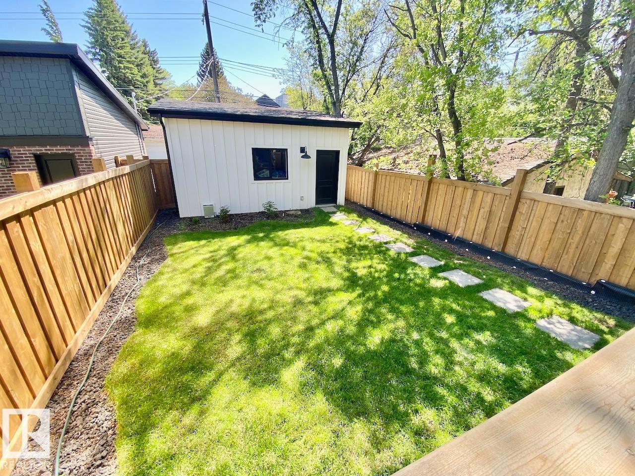 10419 136 ST NW - 62