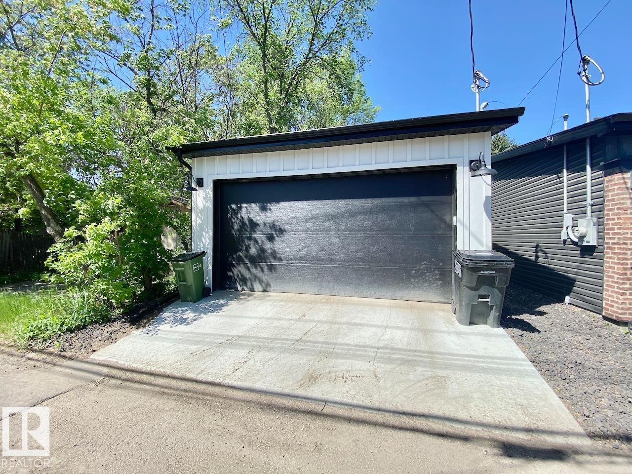 10419 136 ST NW - 67