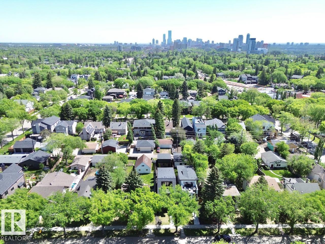 10419 136 ST NW - 72