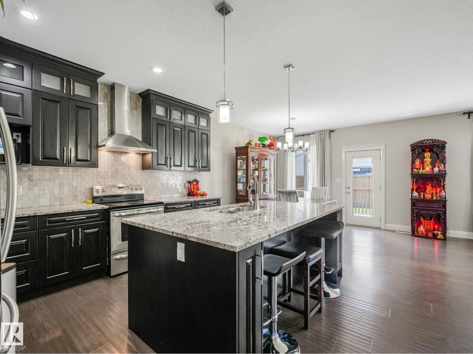 16268 137 ST NW - 18