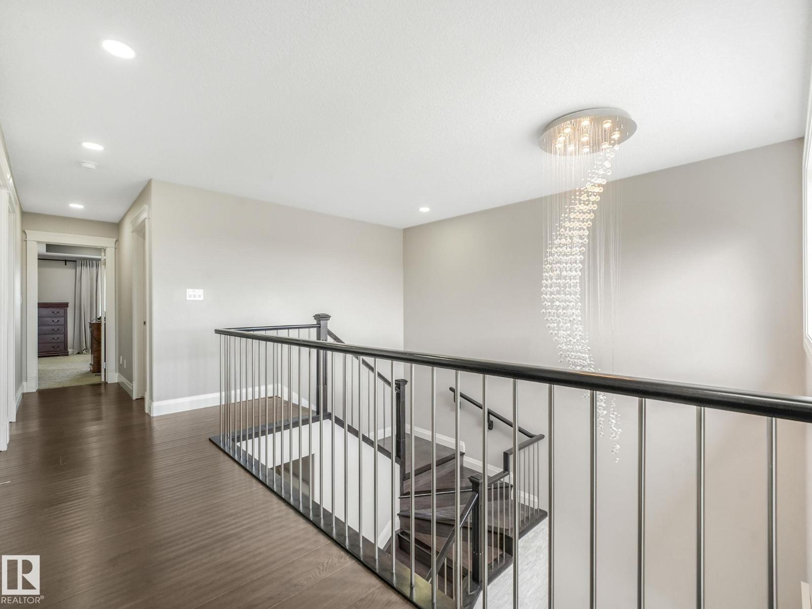 16268 137 ST NW - 30