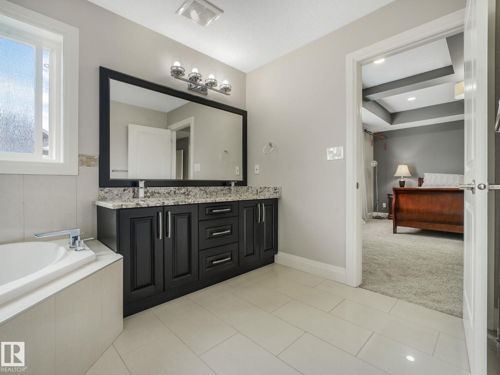 16268 137 ST NW - 47