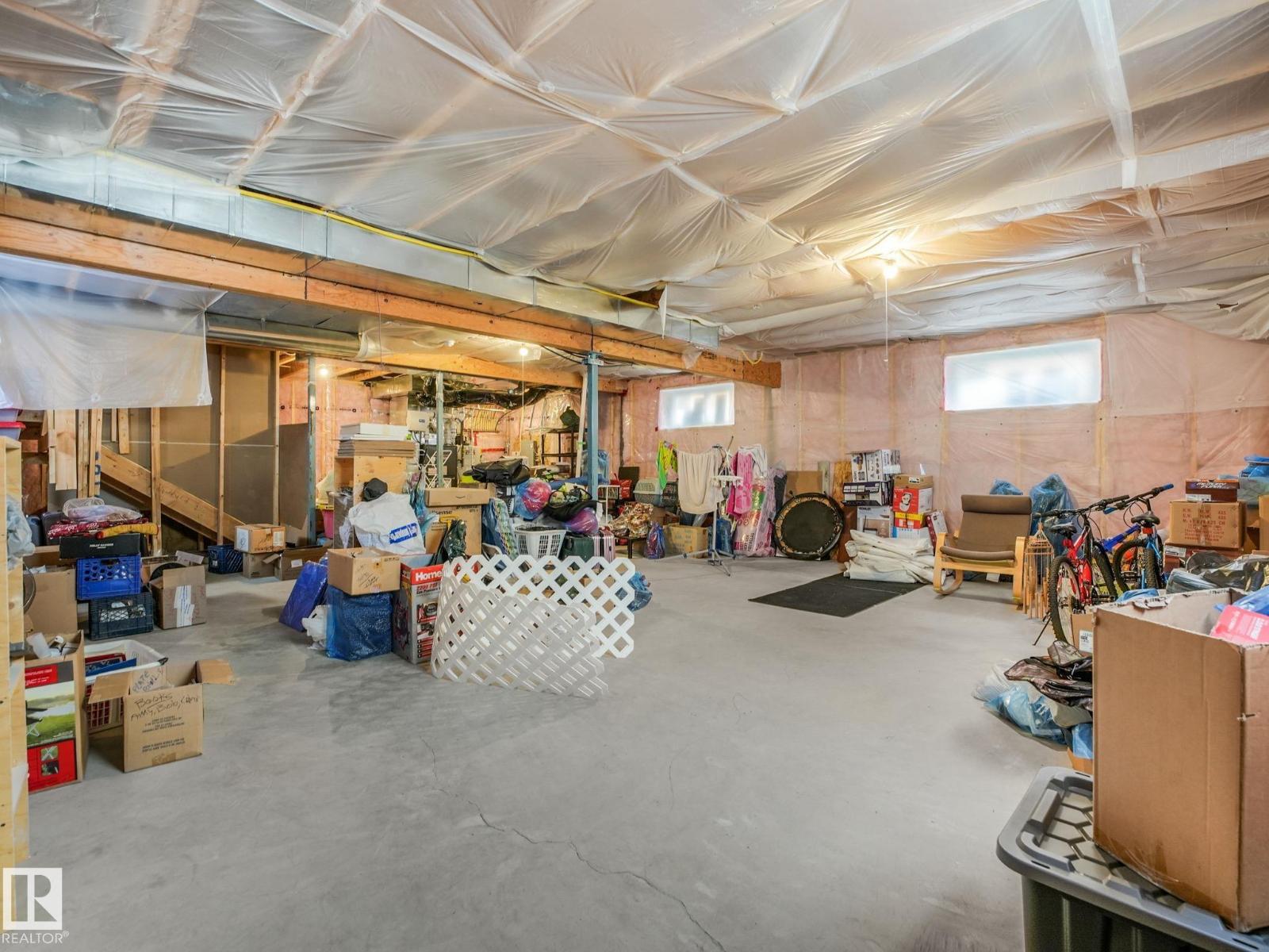 16268 137 ST NW - 49
