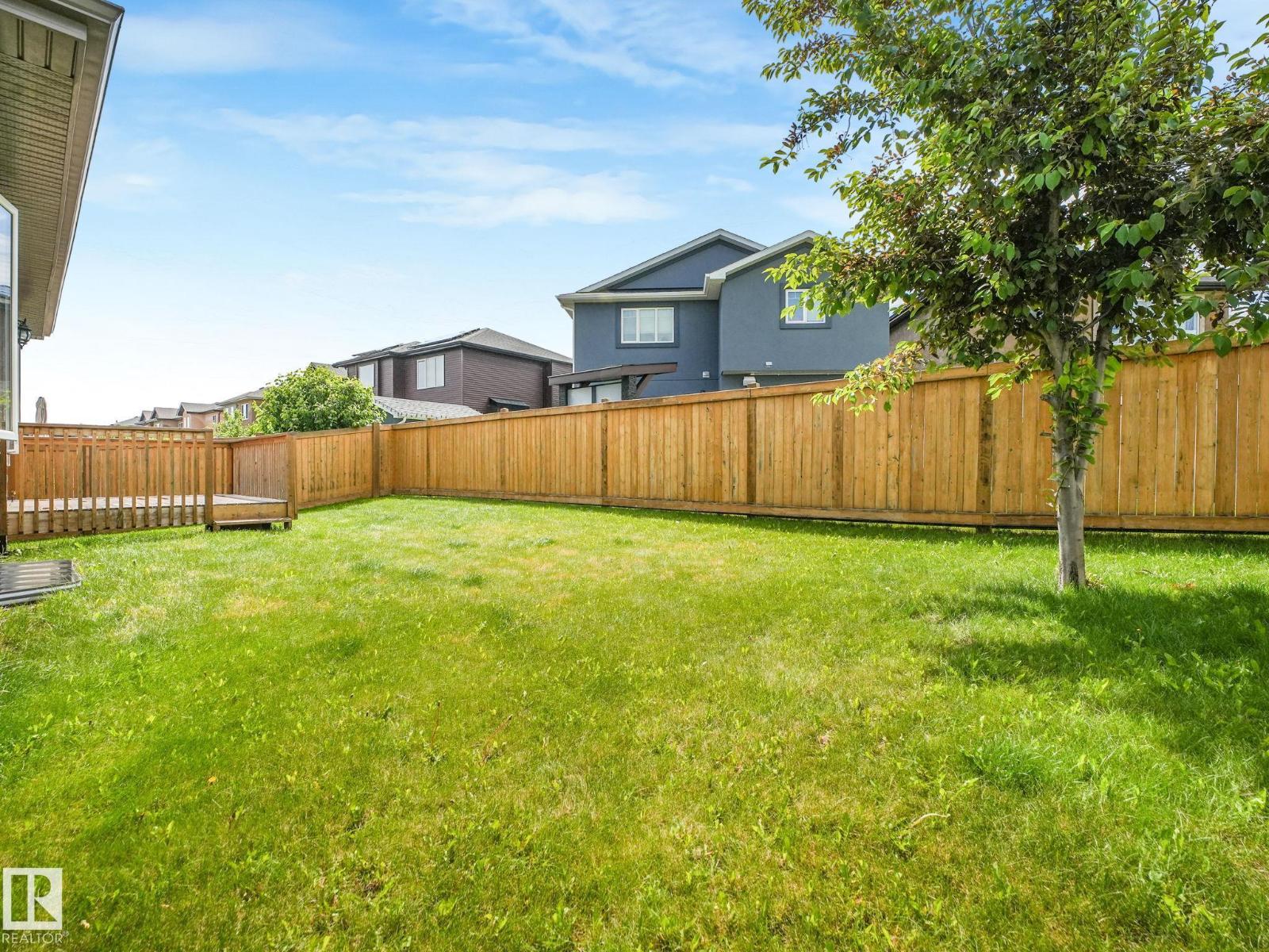 16268 137 ST NW - 51