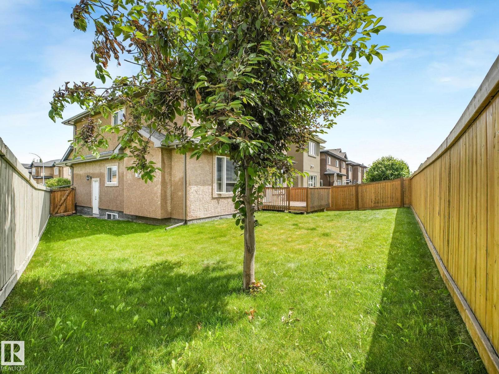 16268 137 ST NW - 52