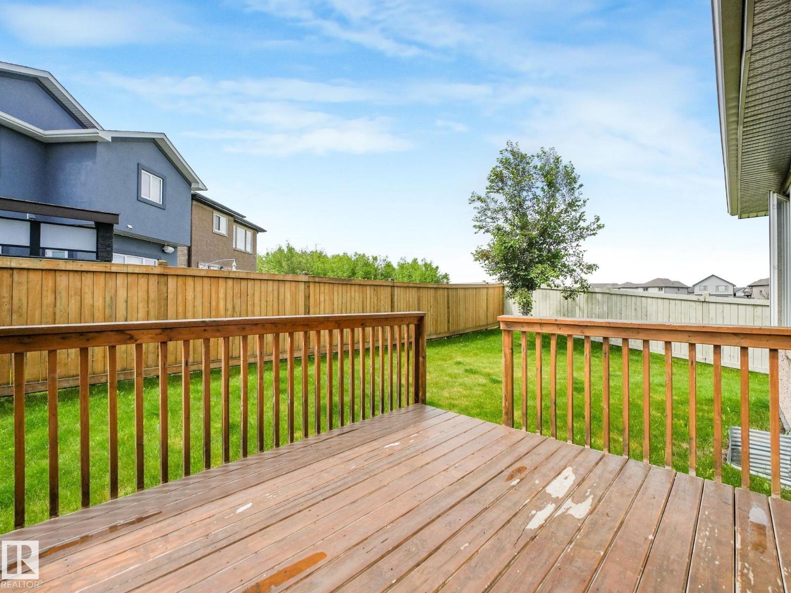 16268 137 ST NW - 56