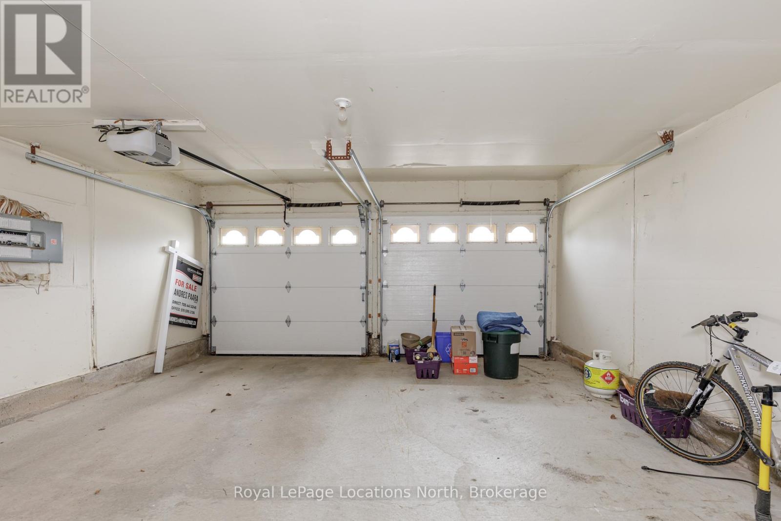 35 BARKER BOULEVARD - 33