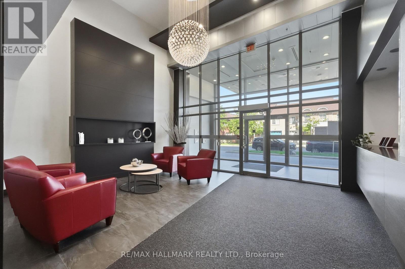 #417 120 DALLIMORE CIRCLE - 23